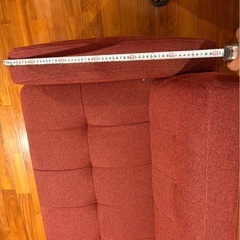 引っ越しの為不要になったソファーの画像