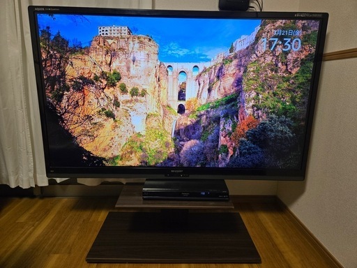 4/25（金）4/26（土）午前中引き取り 可能な方　\nシャープAQUOS クアトロン 3D LC-60G7 [60インチ]