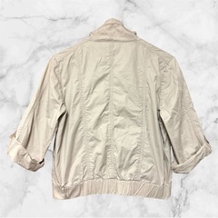 フォーエバー21❤ブルゾン　ベージュ ロールアップ袖　ジャケット　レディースの画像