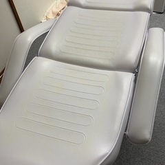 【取引中】フェイシャルエステベッド