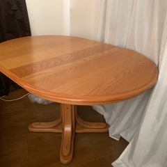 シンリーShin-Lee ダイニングテーブルの画像