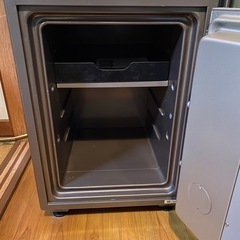 NAIKI金庫　耐火　ダイヤル式　鍵ありの画像