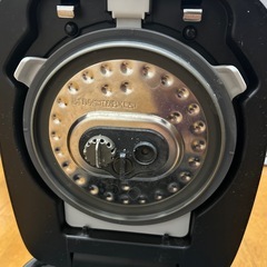 東芝 炊飯器 2022年製 RC-6PXR 3.5合 中古 動作確認済みの画像
