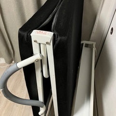 折りたたみベッドの画像