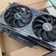 ASUS RTX 4060 Ti OC V2 の画像