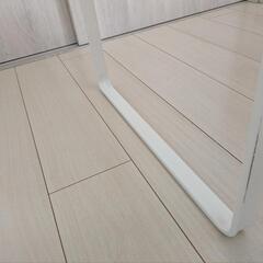 【美品】イケア ミッケ 机 ホワイト 73x50 cmの画像