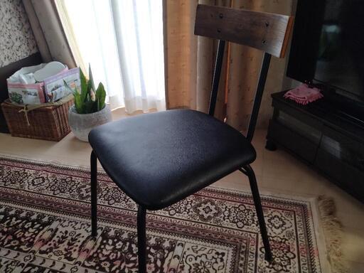 【美品】ニトリのダイニングテーブルと椅子のセット