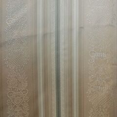 【ドレープカーテン】ベージュ縦ストライプ柄：90cm×171cm×２枚、２倍ヒダの画像