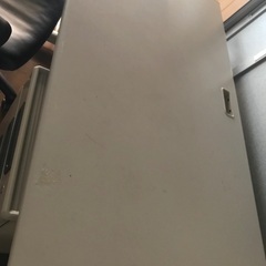 軽くて丈夫なオフィスデスク　製図にも☆　独立サイドワゴンと椅子の画像