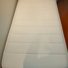 シングルベット　マットレスとベットフレームのセットですの画像