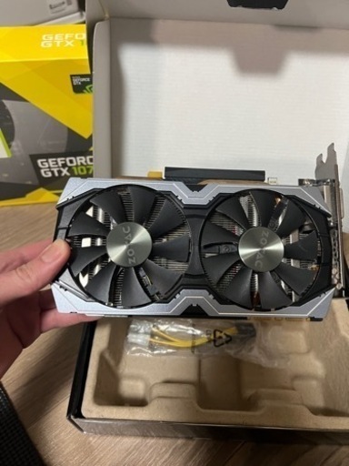 GTX1070 ※訳あり説明欄みてください　グラフィックボード
