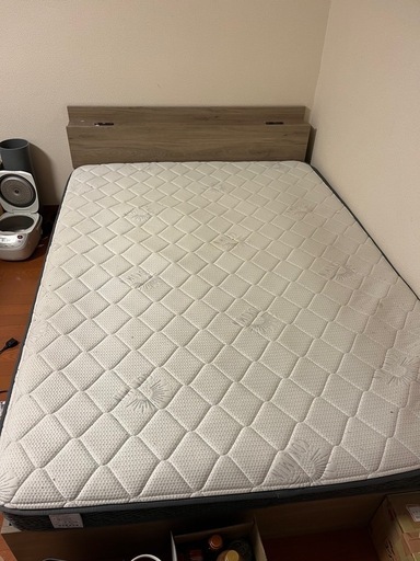 定価13万円ダブルサイズベッド