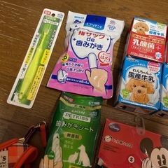 最終値下げ　
犬用品　リード他 犬飼育セット　犬ミルク　牛乳　まとめ売りの画像