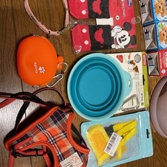 最終値下げ　
犬用品　リード他 犬飼育セット　犬ミルク　牛乳　まとめ売りの画像