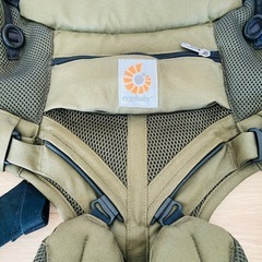 エルゴベビー　オムニ360 クールエア　人気モデル　Ergobaby OMNI カーキの画像
