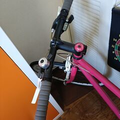 クロスバイク　自転車　ピンク色　女性に最適　軽いの画像