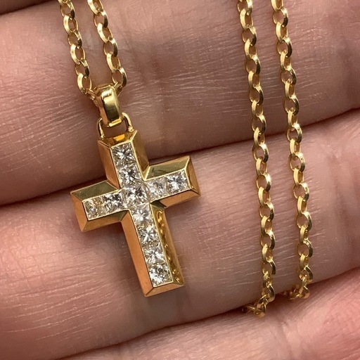 ヴァンドーム青山　K18 ダイヤクロス　ネックレス　5.5g 約45cm