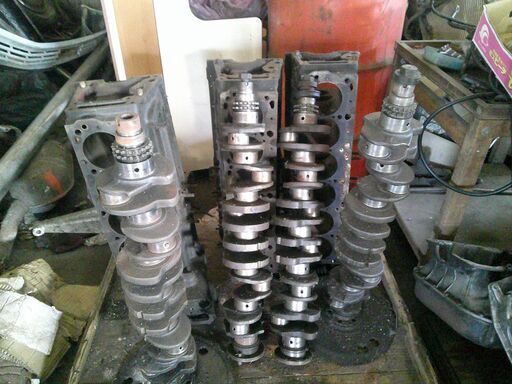 オールド 　べンツエンジン工場108-115-114ツインキャブ用エンジン部品販売