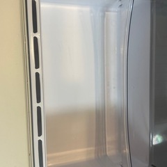 AQUAの冷蔵庫の画像