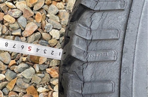 プラド120系　BFgoodrich T/A BFグッドリッチ LT265/65/R17 タイヤ