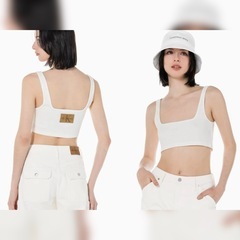 《 新品タグ付き♪》Calvin Klein Leather Patch Lip Braletteの画像
