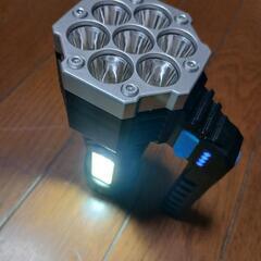 ７連LEDライト(おまけ付き)の画像