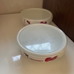 キティーの蓋付き小鉢！2個セットの画像