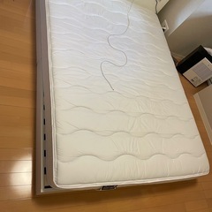 ベットフレームの画像