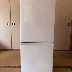 シャープノンフロン冷凍冷蔵庫 SJ-D14B-W (A.I) 安房天津のキッチン 