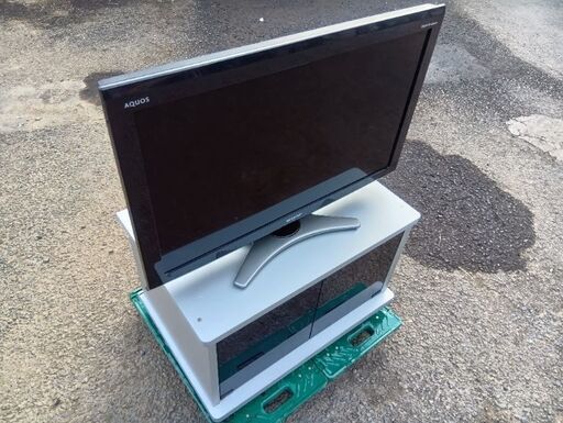 32型テレビ　本体のみ
