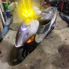 通勤通学などに！ スズキ ヴェクスター 125 SUZUKI VECSTAR 125 スクーター 原付二種 CF42A 2人乗りの画像
