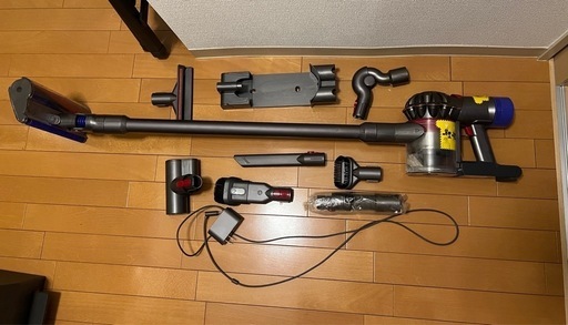 ダイソン Dyson V8 Fluffy \n