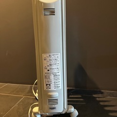 デロンギ　オイルヒーターKHD410822-LGの画像