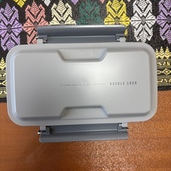お弁当箱