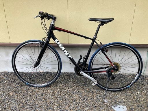 ジャイアントクロスバイク（前3️⃣、後ろ8️⃣）