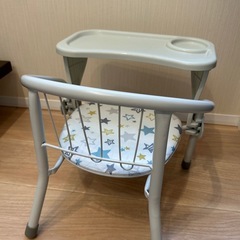 お食事チェア テーブル付きの画像