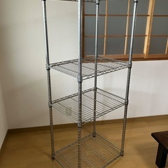 金属ラック