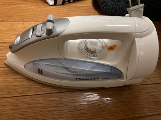 スチームアイロン　NI-R36