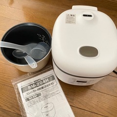 炊飯器　3合