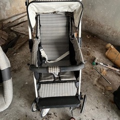 ベビーカー
