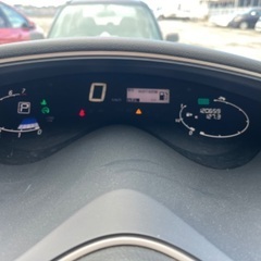新しいバッテリーを搭載した日産セレナハイウェイスターの画像