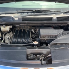 新しいバッテリーを搭載した日産セレナハイウェイスターの画像