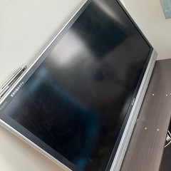 【取引中】52型テレビ
