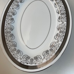 ゴラリお皿（楕円） 未使用　美品の画像