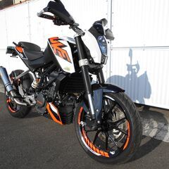 KTM  DUKE  ２００　新車に近い