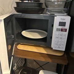 26日夜か27日朝引取り希望 電子レンジ ラックの画像