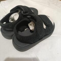 14.0〜15.0  黒　メッシュ　サンダル　水遊び　マジックテープ　幼児の画像