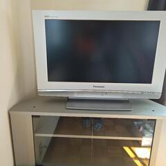 テレビ台、テレビ