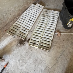 プラスチックの台