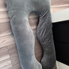HUGMIN 抱き枕の画像